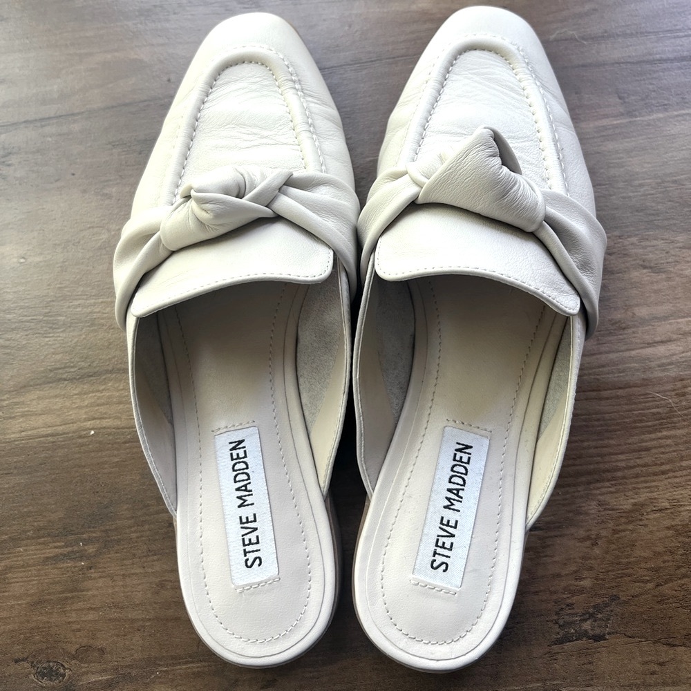 Steve Madden 7M Chart Mule in Bone Leather